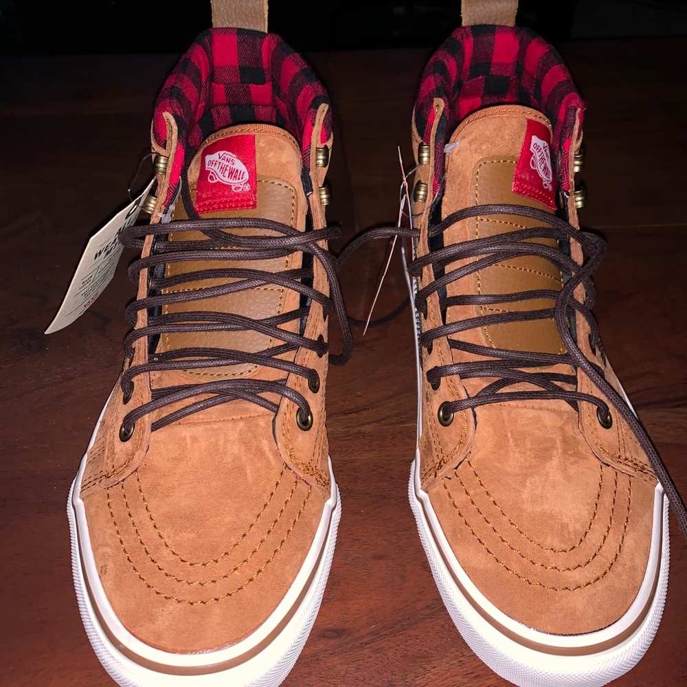 NWTs Vans Suede SK-Hi Winter Shoes size 10.5